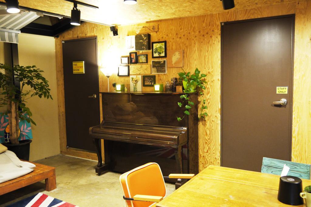 Lee & No Guesthouse Hongdae Seul Esterno foto