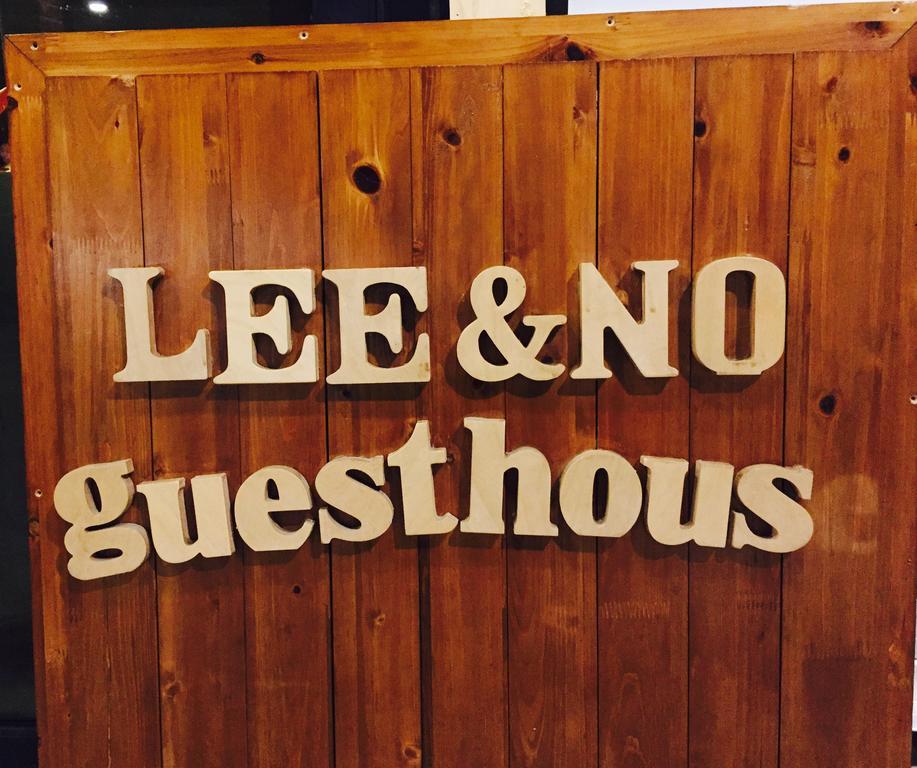 Lee & No Guesthouse Hongdae Seul Esterno foto