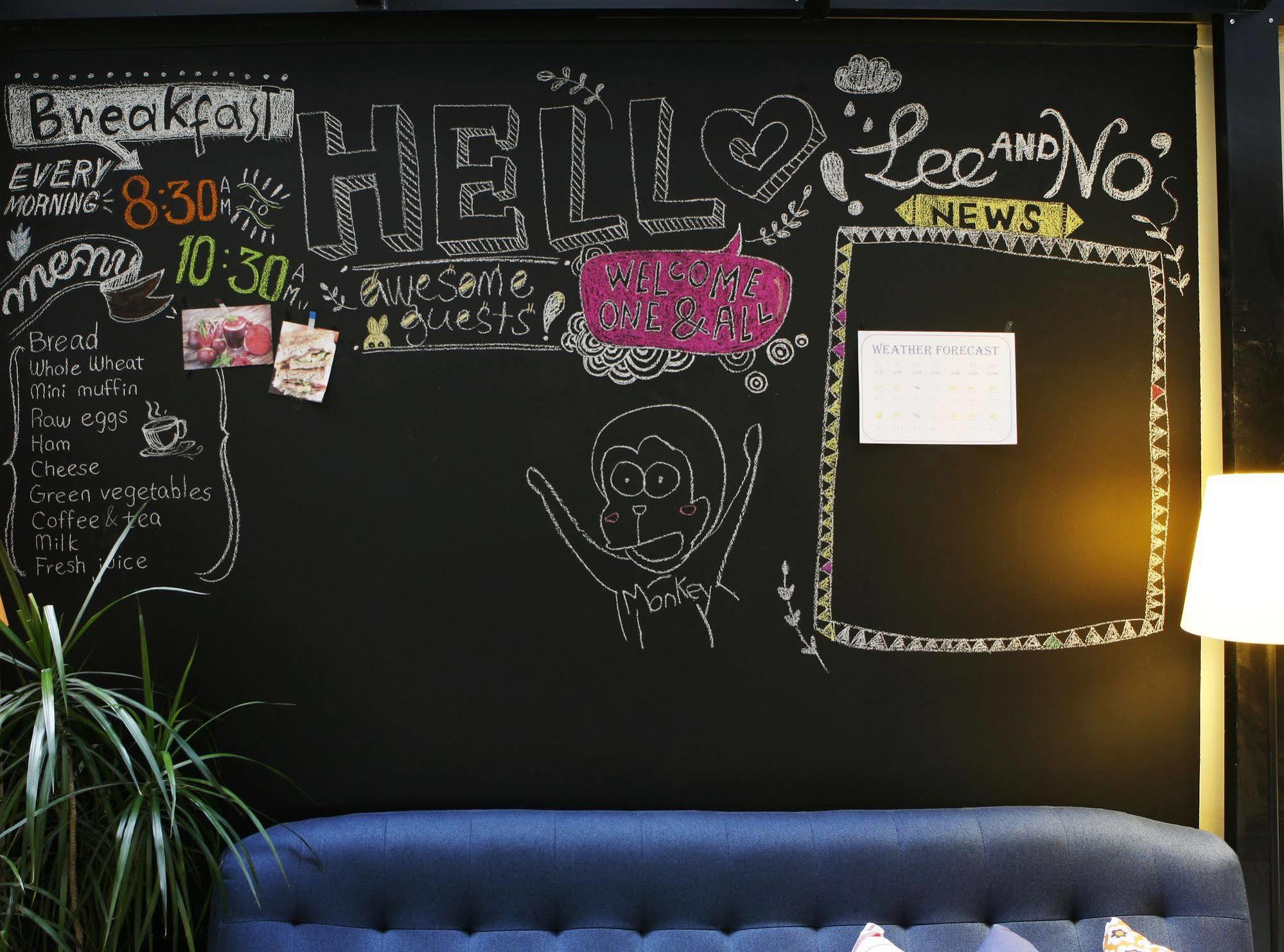 Lee & No Guesthouse Hongdae Seul Esterno foto